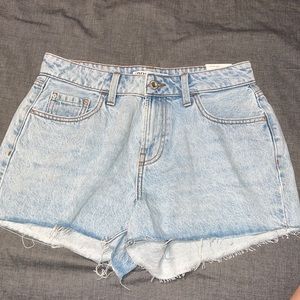 Zara Shorts.